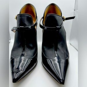 Valentino Garavani amazing shoes/booties!  Black patent and leather combo.